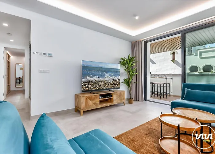 Апартаменти Vivi Homes - Amber, Center Fuengriola, Pool,