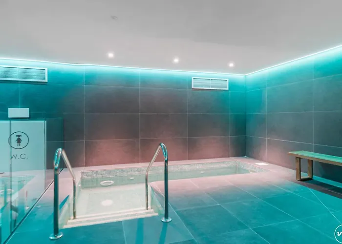 Апартаменти Vivi Homes - Amber, Center Fuengriola, Pool, Фуенхірола